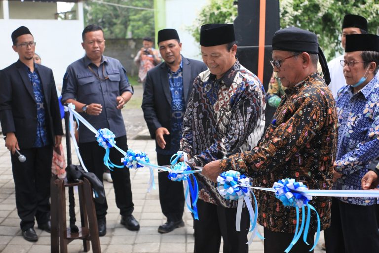 peresmian masjid baru Baitul Fauziah Thalib di PPM Baitussalam