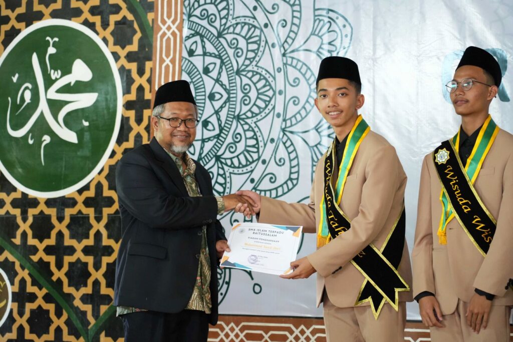 wisuda sma baitussalam, sma terbaik, sma di jogja, smait di jogja