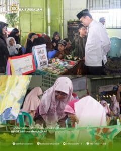 tamu undangan berkunjung ke stand karya P5 siswa SD IT Baitussalam