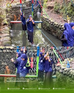 siswa putri SMPIT Baitussalam 2 mencoba tantangan outbond di Pulesari