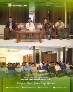 seluruh pembimbing tahfidz mendengarkan tauijh dengan sungguh-sungguh