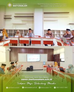 kepala-kepala bidang di PPM Baitussalam sedang rapat kerja di Baiitussalam Qur'an Global Sains Blitar