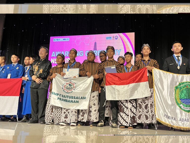 santri SMP IT Baitussalam raih penghargaan ISIF