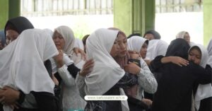 Santri dan orangtua santri saling mendukung satu sama lain demi masa depan