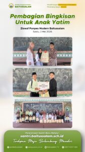 pembagian bingkisan untuk anak yatim